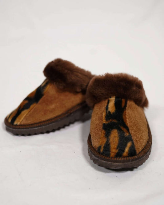 Sheepskin Wool Leather Fur Slippers Brown Leopard for Women - Luxurious fur-lined comfort and style.