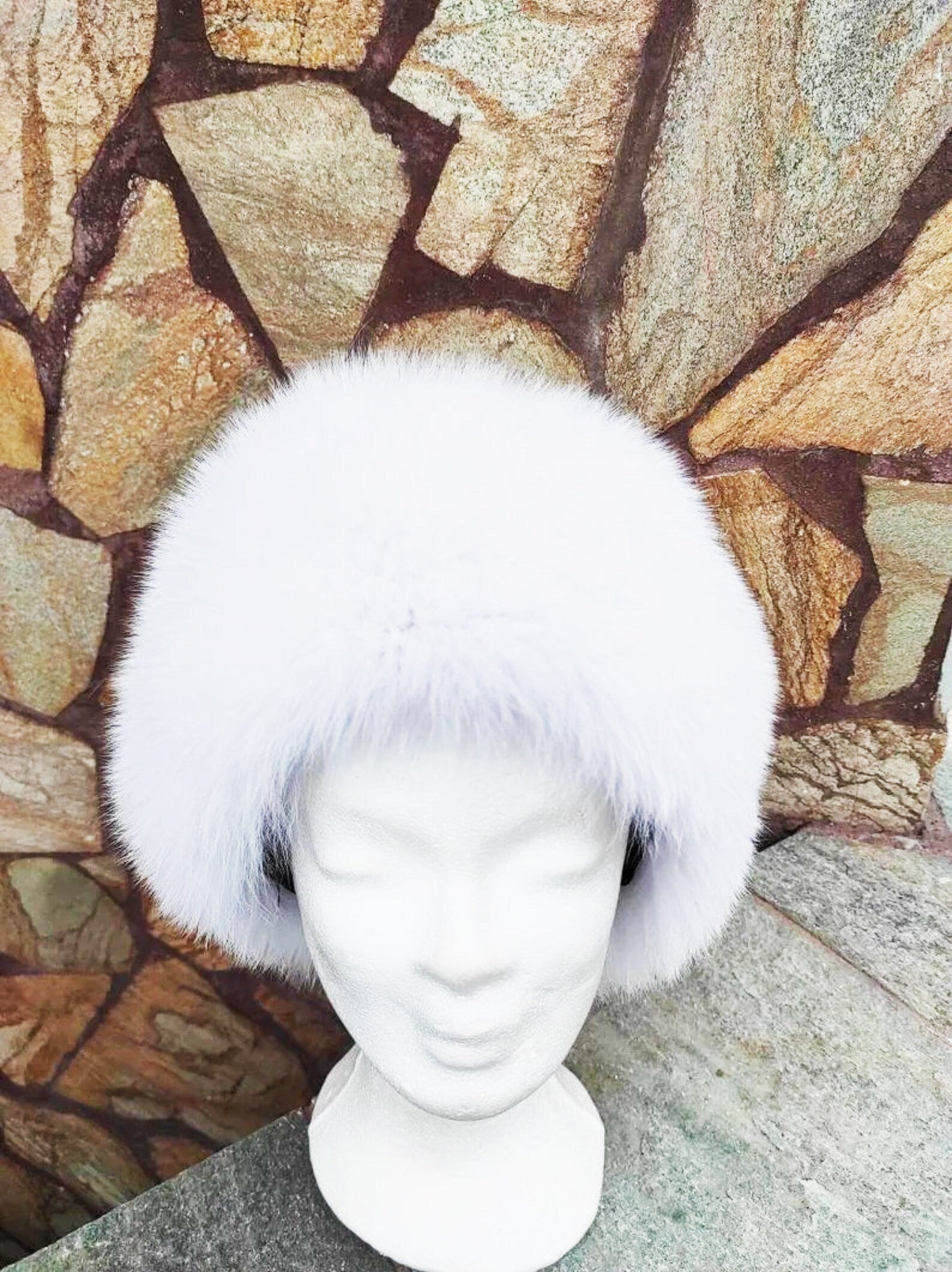 Elegant Real Fox Fur Hat White Full Skin - Handcrafted Elegance for Winter Chic - Ethically and Organically Farmed Fox Fur (Copy)