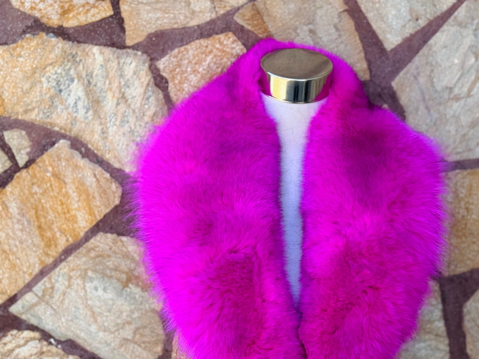 Fuchsia Fox fur collar scarf