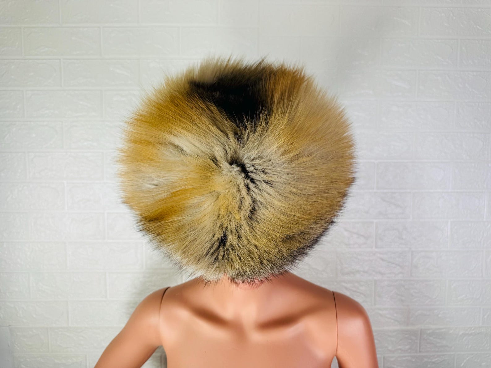 Elegant Real Fox Fur Hat Golden Full Skin - Handcrafted Elegance for Winter Chic - Ethically and Organically Farmed Fox Fur