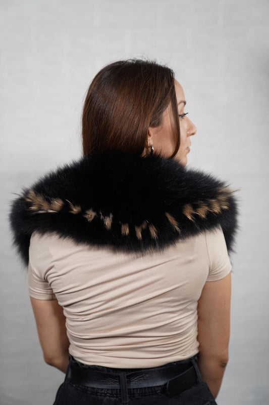 Natural fox fur collar with soft, flowing hair