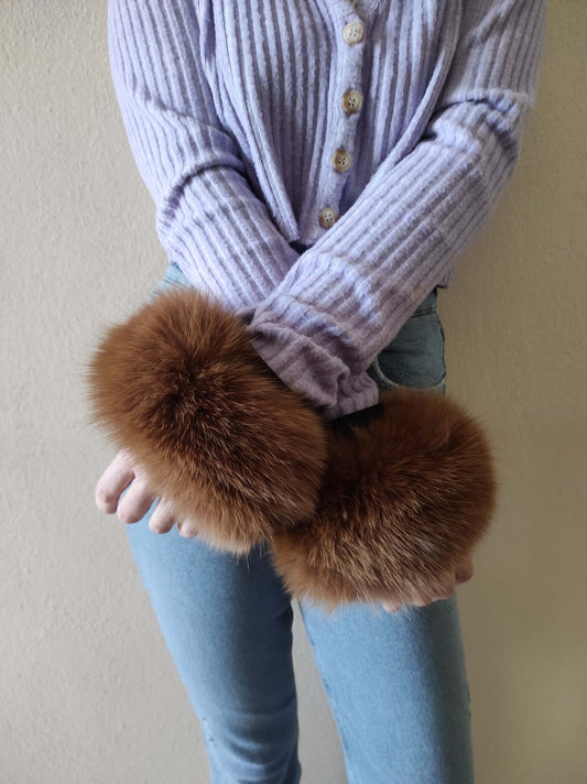 Brown Fox Fur Cuffs – 100% Real Fur - Tatifurs worn on wrists with casual outfit, showcasing rich texture and warmth.