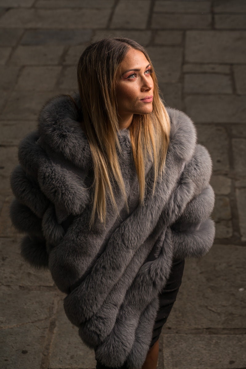 Fur coats women, fur jacket women, fox fur coat
