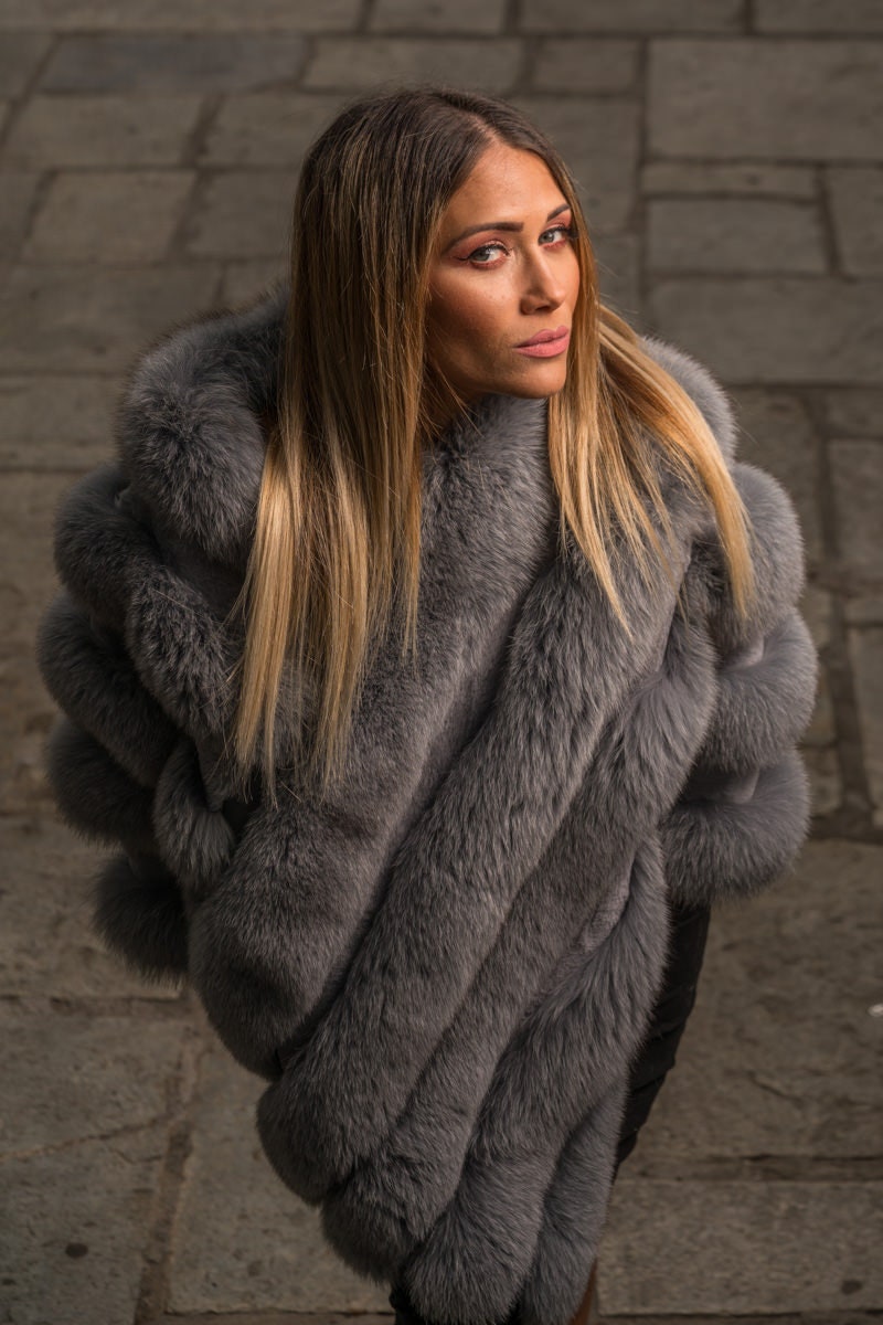 Fur coats women, fur jacket women, fox fur coat