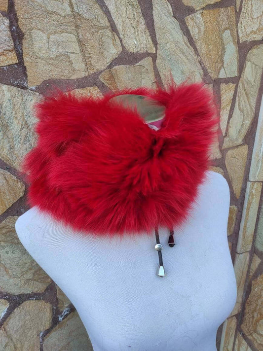 Red Fox Fur Neck Warmer Scarf - Tatifurs displayed on mannequin against stone background.