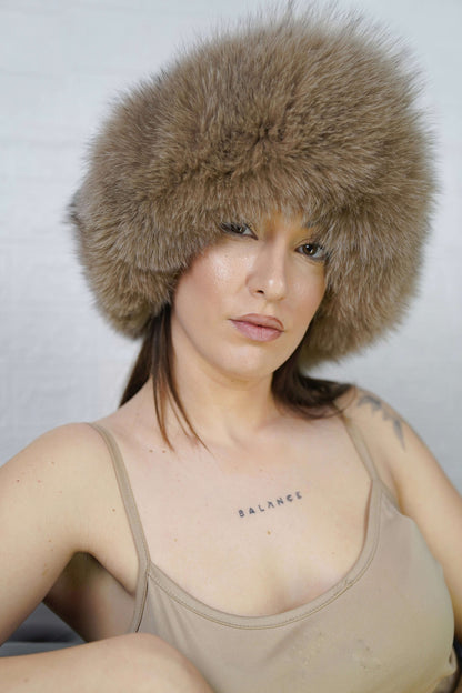 Fox Fur Headband Camel Brown — Full Skin, Elastic worn by a model, showcasing the warm natural camel brown fur framing the face in winter style — TatiFurs