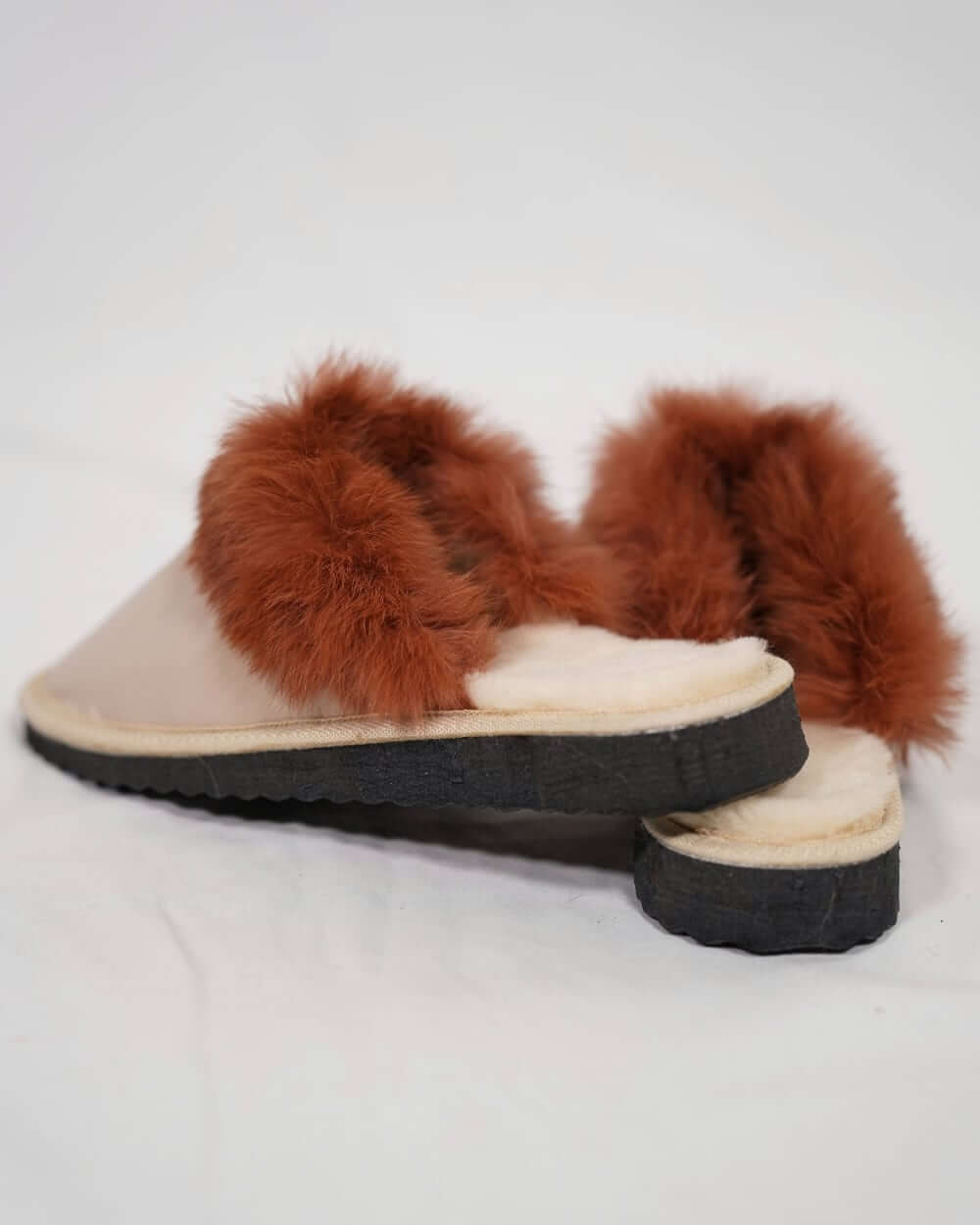 Sheepskin Wool Leather Fur Slippers Beige Powder showcasing luxurious fur and genuine leather design.