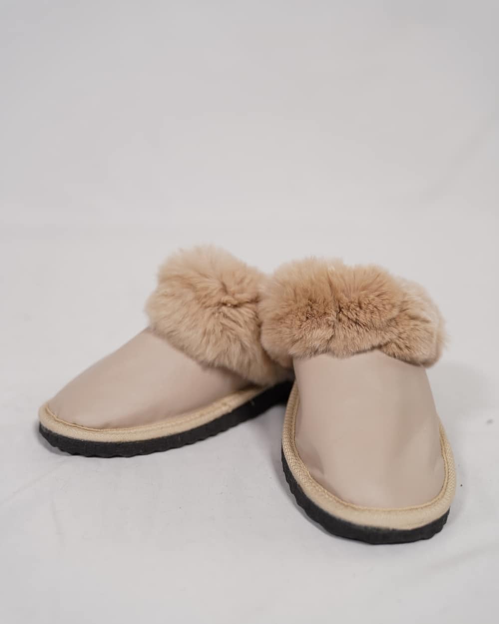 Sheepskin Wool Leather Slippers Beige - Tatifurs with plush fur lining and durable sole.