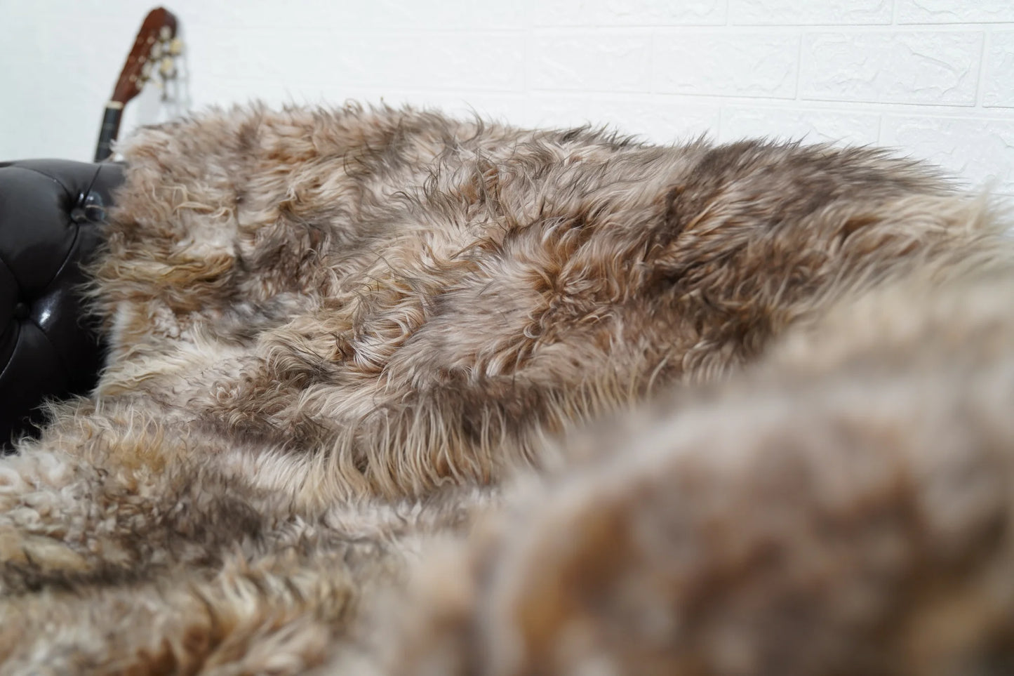 Alpaca throw blanket iceberg natural wool shown full surface displaying consistent cool luminous iceberg tone and soft natural alpaca texture — Greek craftsmanship, TatiFurs
