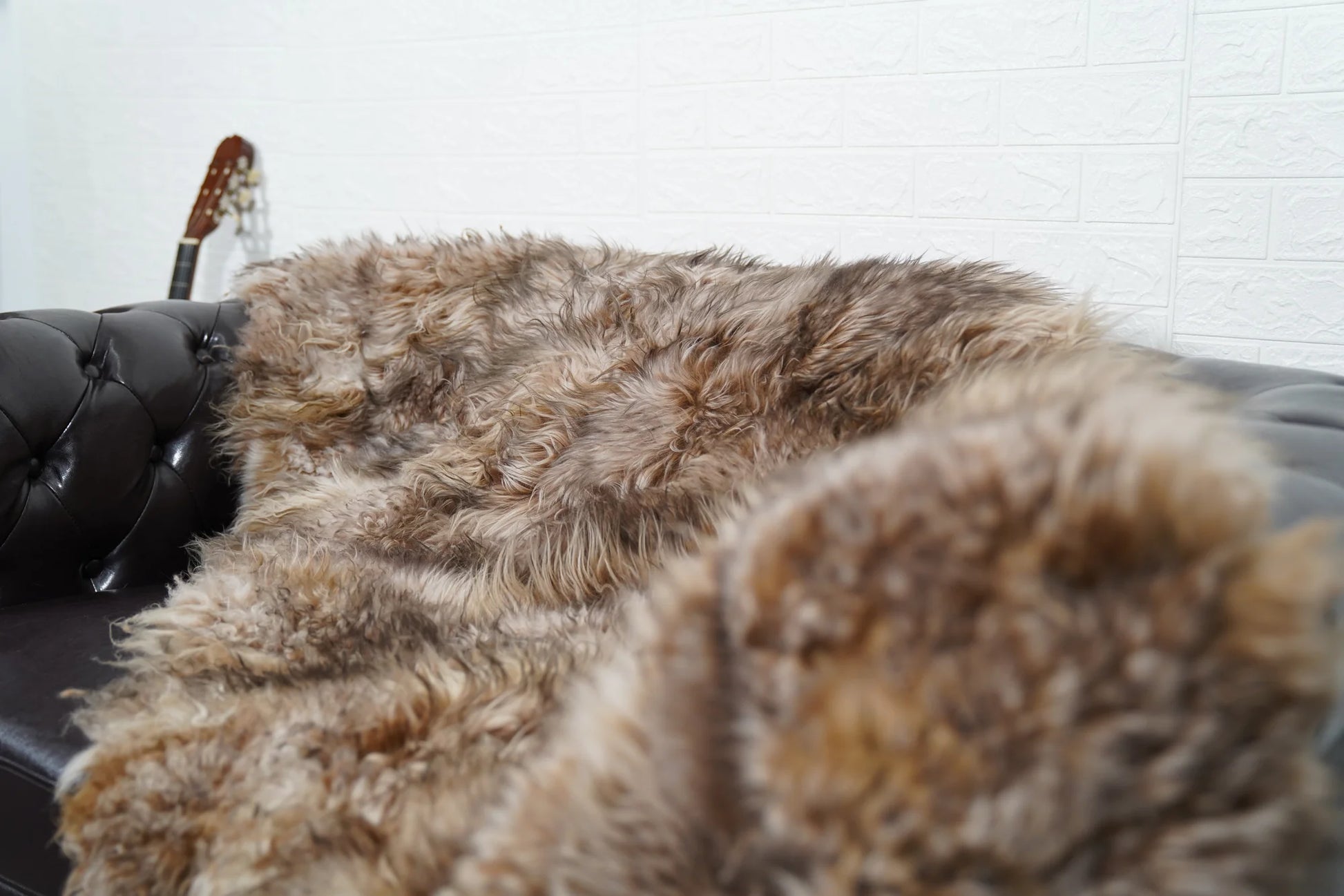 Alpaca throw blanket iceberg natural wool color — sheepskin at it's finest form