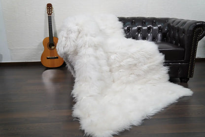 Alpaca throw blanket white natural wool color — top view, TatiFurs
