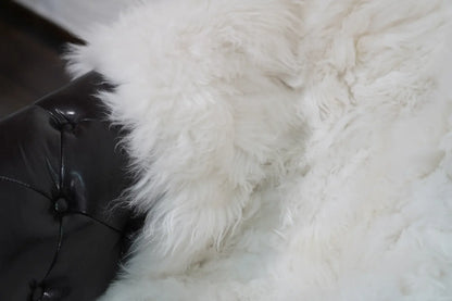 Alpaca throw blanket white natural wool shown full surface displaying consistent pure luminous white tone and soft natural alpaca texture — Greek craftsmanship, TatiFurs
