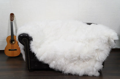 Alpaca throw blanket white natural wool color — handcrafted in Greece, Greek craftsmanship, TatiFurs