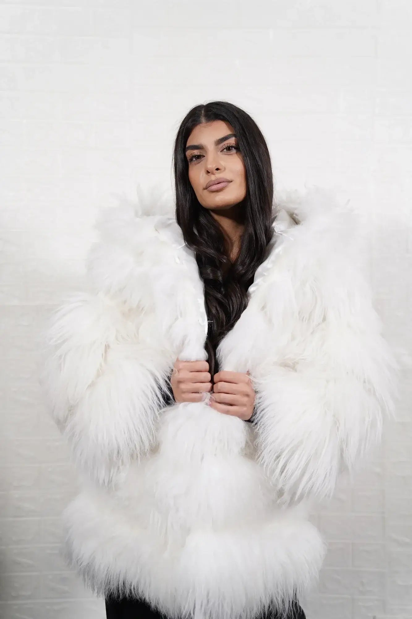 Alpaca jacket white hooded below hip women — front view hood down, TatiFurs
