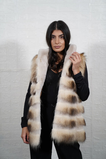 Finn raccoon vest sheepskin lines off white sheepskin collar close-up showing sheepskin collar matching shoulder skins in Finnish raccoon vest — Greek craftsmanship, TatiFurs
