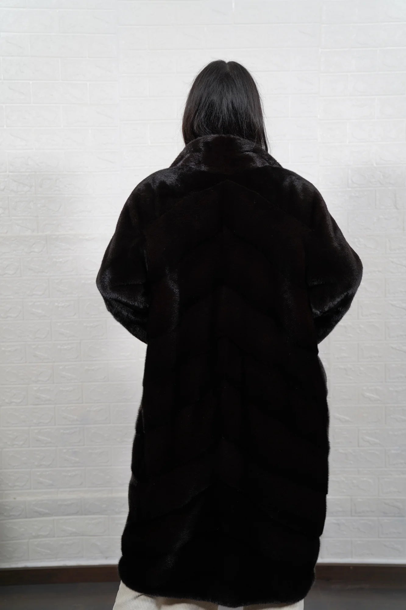 mink fur coat dark brown — side profile, long length silhouette, horizontal construction — Greek craftsmanship, TatiFurs
