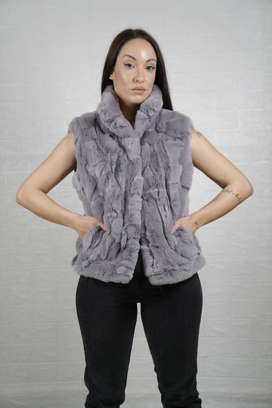 rex rabbit fur vest light gray — dense velvety rex rabbit pile, close-up texture detail — Greek craftsmanship, TatiFurs
