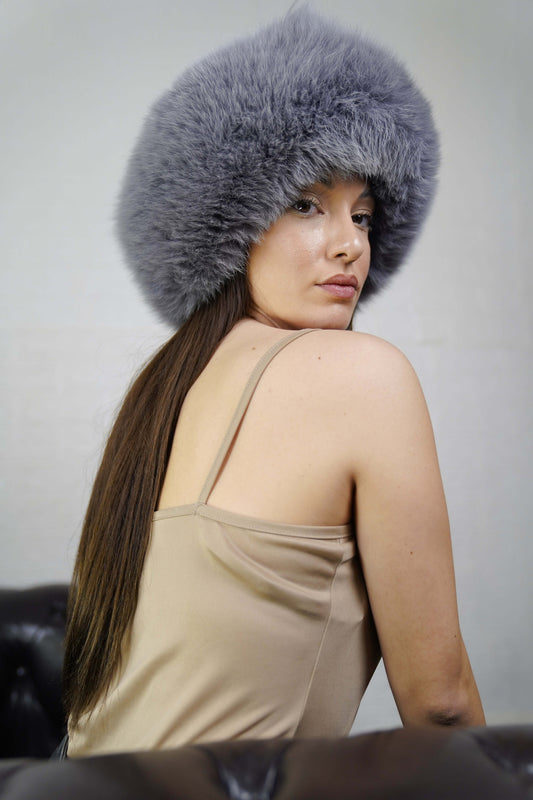 Fox Fur Headband Grey — Full Skin, Elastic three-quarter view displaying the volume and depth of the soft smoky grey fur — Greek craftsmanship, TatiFurs