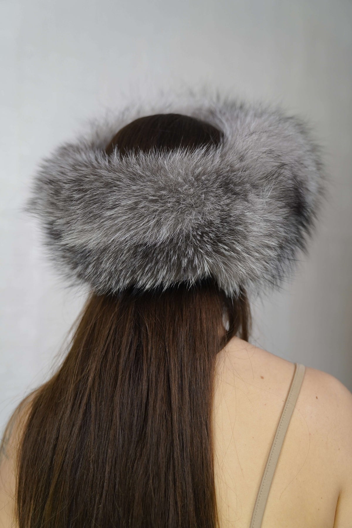 Fox Fur Headband Silver — Full Skin, Elastic shown from the back displaying the lined elastic closure and full natural silver fox, black with frosted white tips pile — Greek craftsmanship, TatiFurs