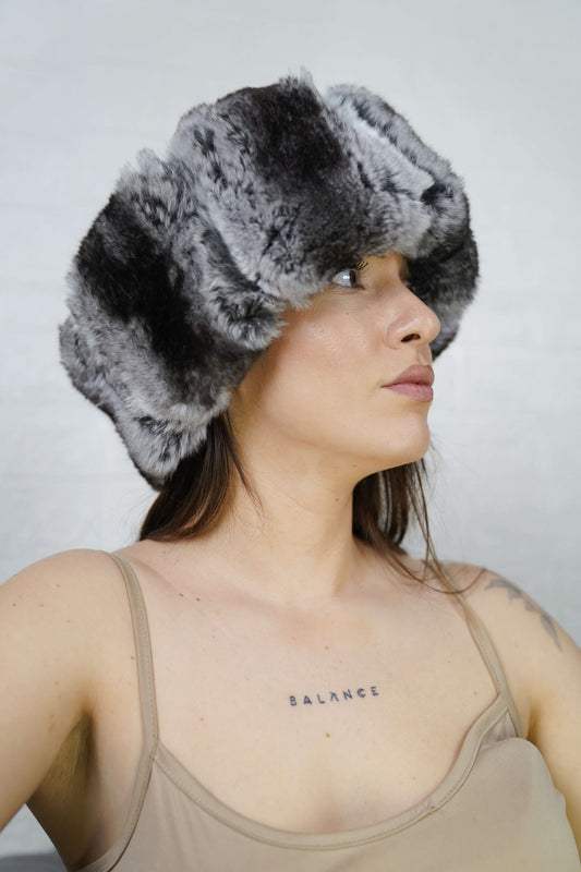 Rex Rabbit Fur Headband Chinchilla — Full Skin, Elastic shown from the side displaying the plush chinchilla-patterned grey rex rabbit fur band over the ears — Greek craftsmanship, TatiFurs