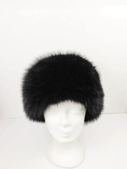 Fox Fur Hat Black - Tatifurs displayed on a mannequin, showcasing its luxurious black fur and chic design.