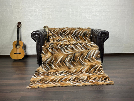 Red Canadian Fox fur throw blanket Pattern Design