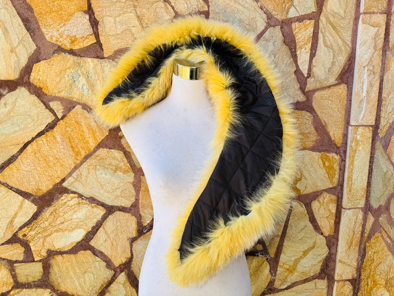 Yellow Fox fur collar scarf