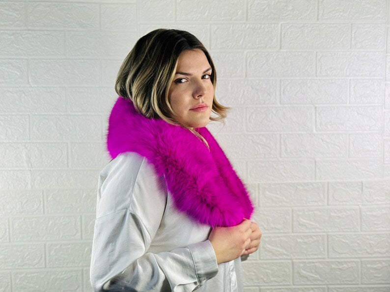 Fuchsia Fox fur collar scarf