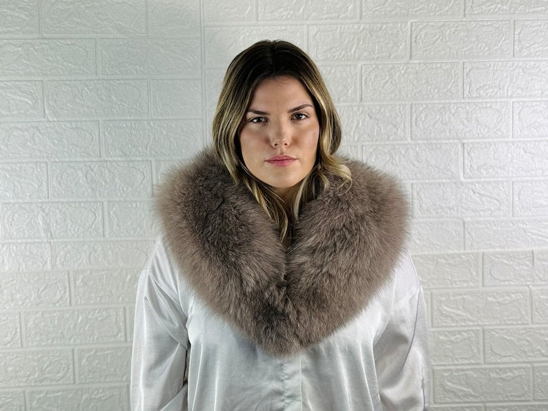 Brown Fox fur collar scarf