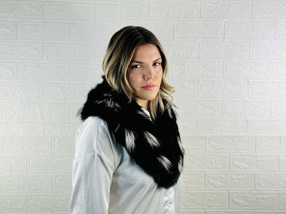 Black with white marks Fox fur collar scarf