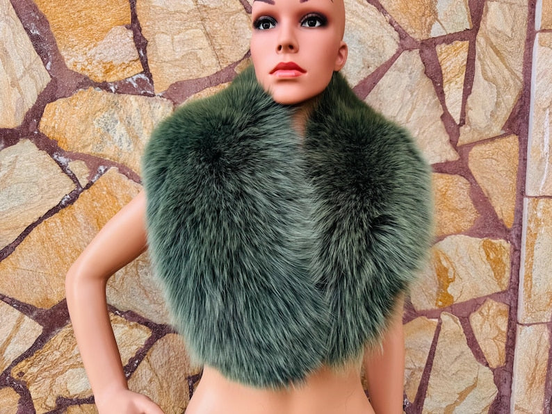 Green Fox fur collar scarf