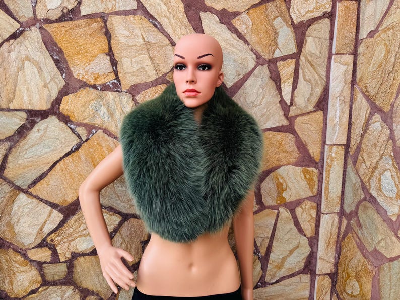Green Fox fur collar scarf