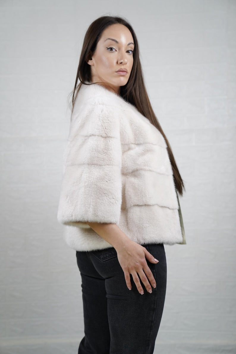 Luxury mink fur coat for women — short-length winter jacket made from genuine fur