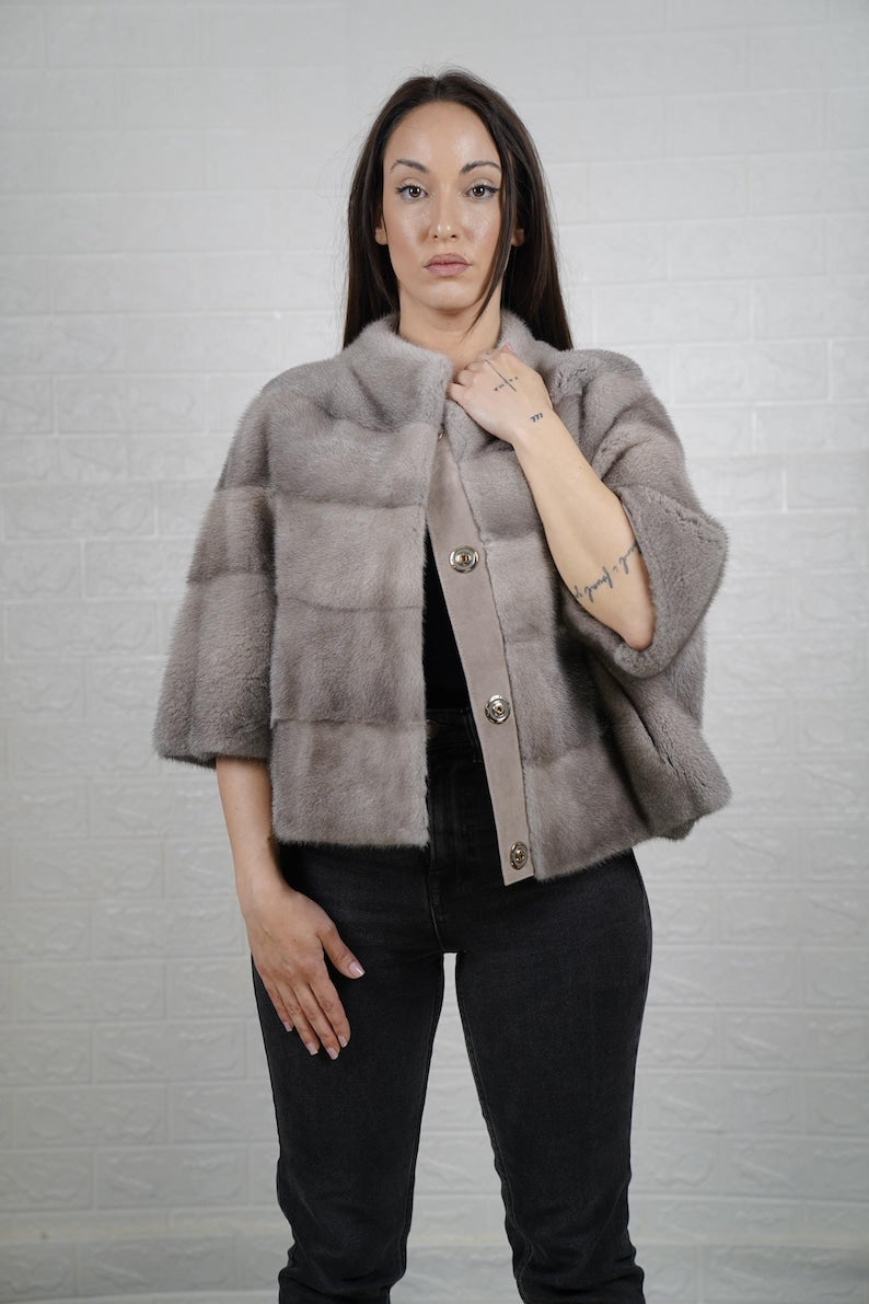 Luxury mink fur coat for women — short-length winter jacket made from genuine fur