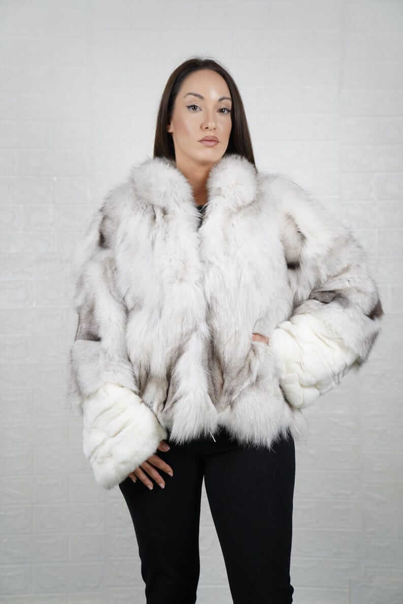 Fox Fur Jacket Natural Blue collared - Tatifurs model showcasing luxury and warmth in a stylish winter coat.