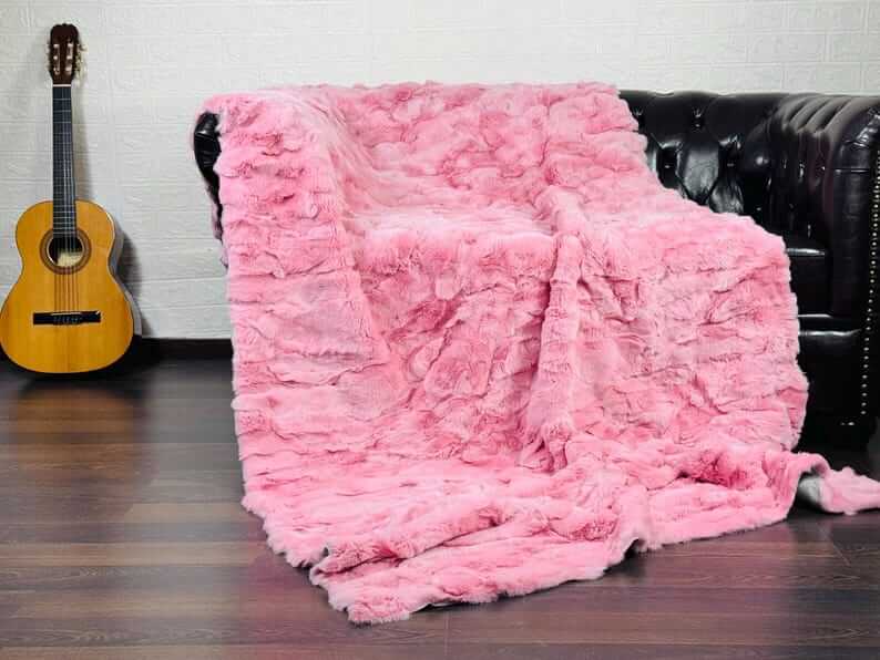 rex rabbit fur throw blanket pink — patchwork panels, velvet cotton backing, full surface view — Greek craftsmanship, TatiFurs

