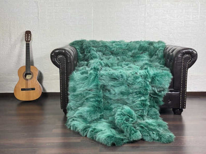 fox fur throw blanket green — patchwork panels, velvet cotton backing, full surface view — Greek craftsmanship, TatiFurs
