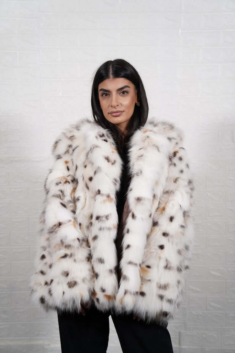 White fox fur coat with leopard print collar — front view, TatiFurs
