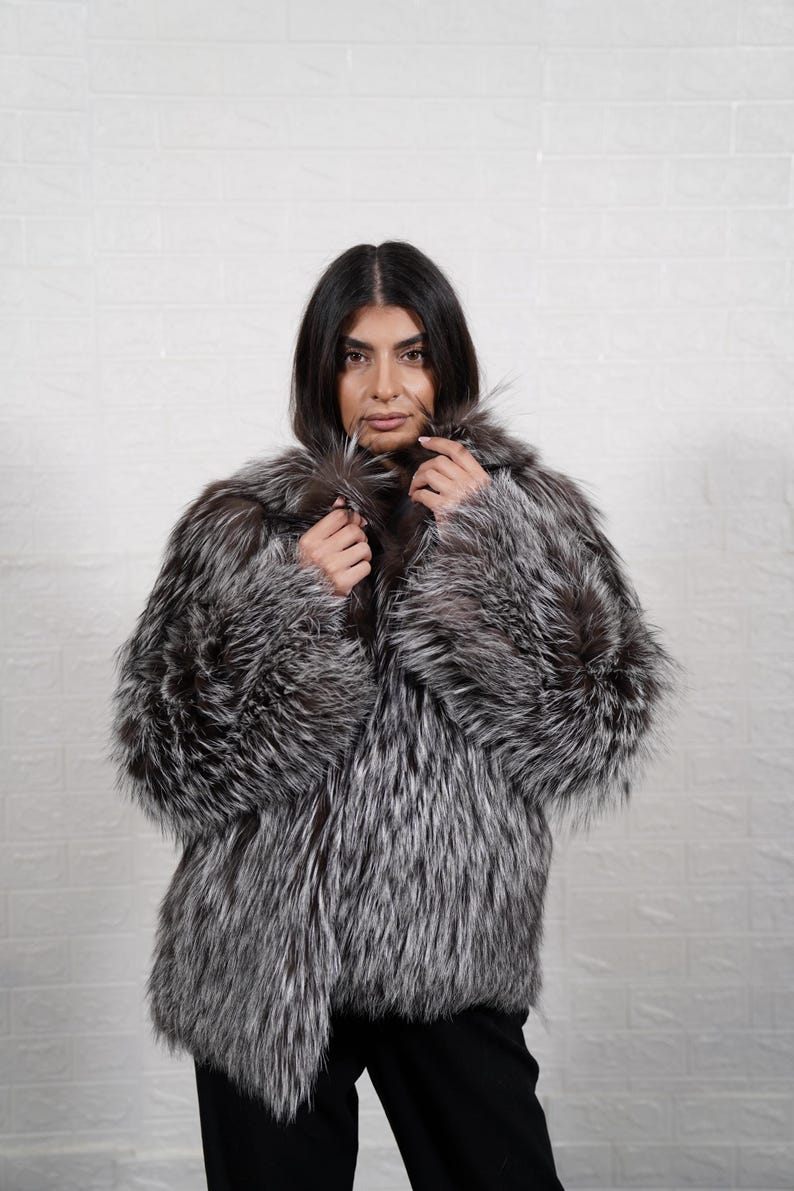 Silver fox fur coat on model – tailored fit and natural color
