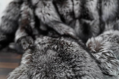 Fox Fur Blanket Throw Silver Natural - Tatifurs showcasing luxurious silver fox fur texture.