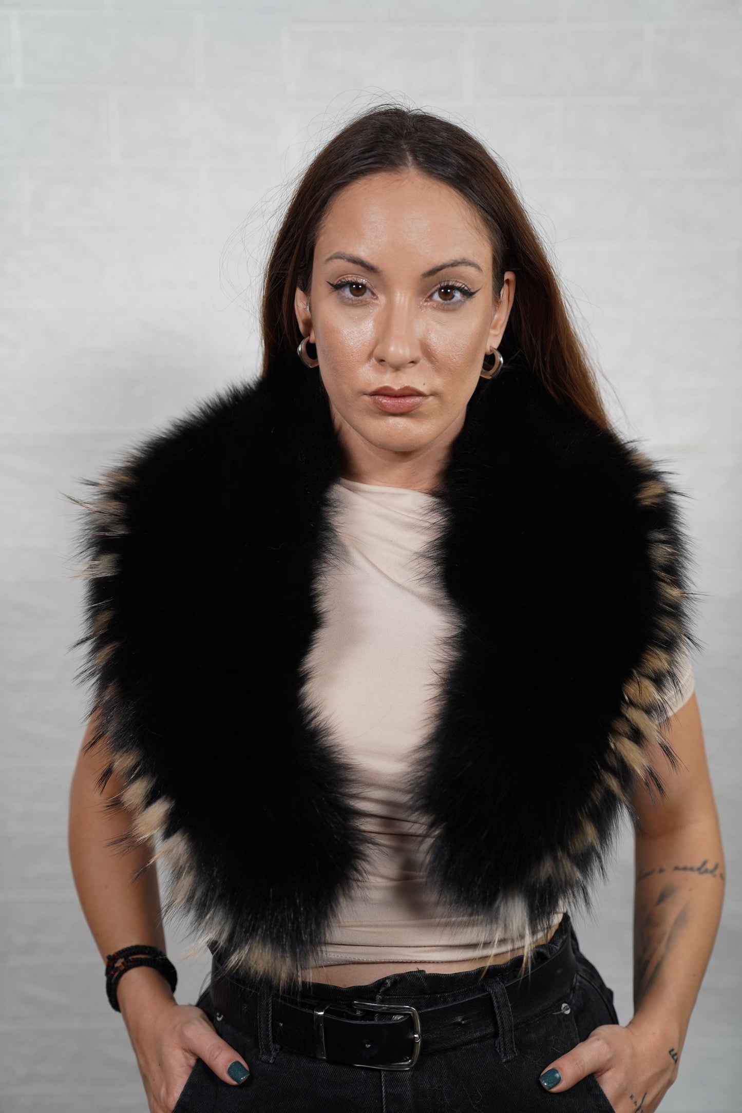 Detachable fox fur collar with full volume