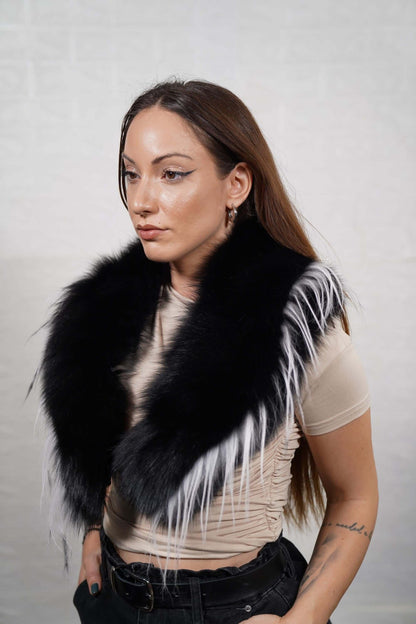 Fox Fur Collar Black White - Tatifurs worn elegantly with striking contrast against a neutral outfit.