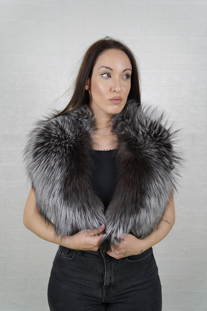 Detachable fox fur collar with full volume