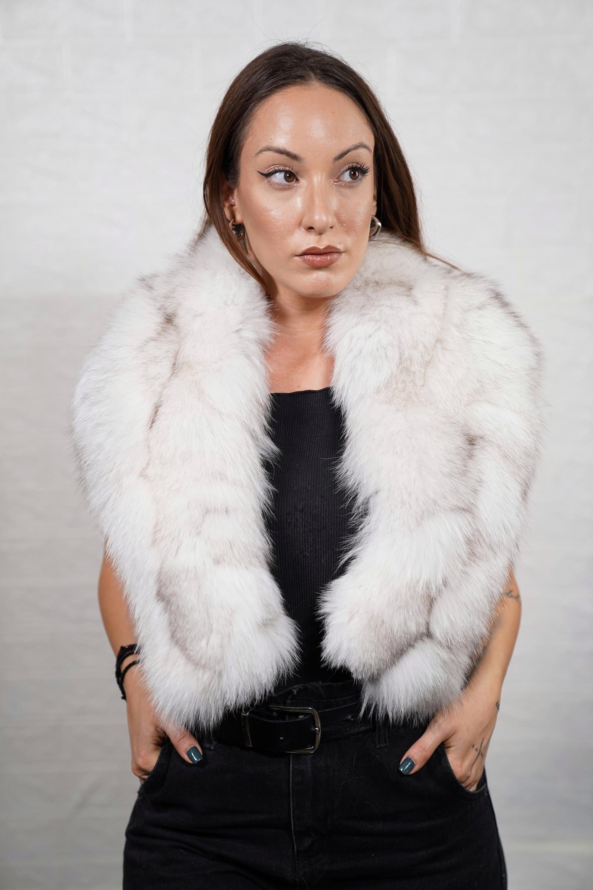 Detachable fox fur collar with full volume