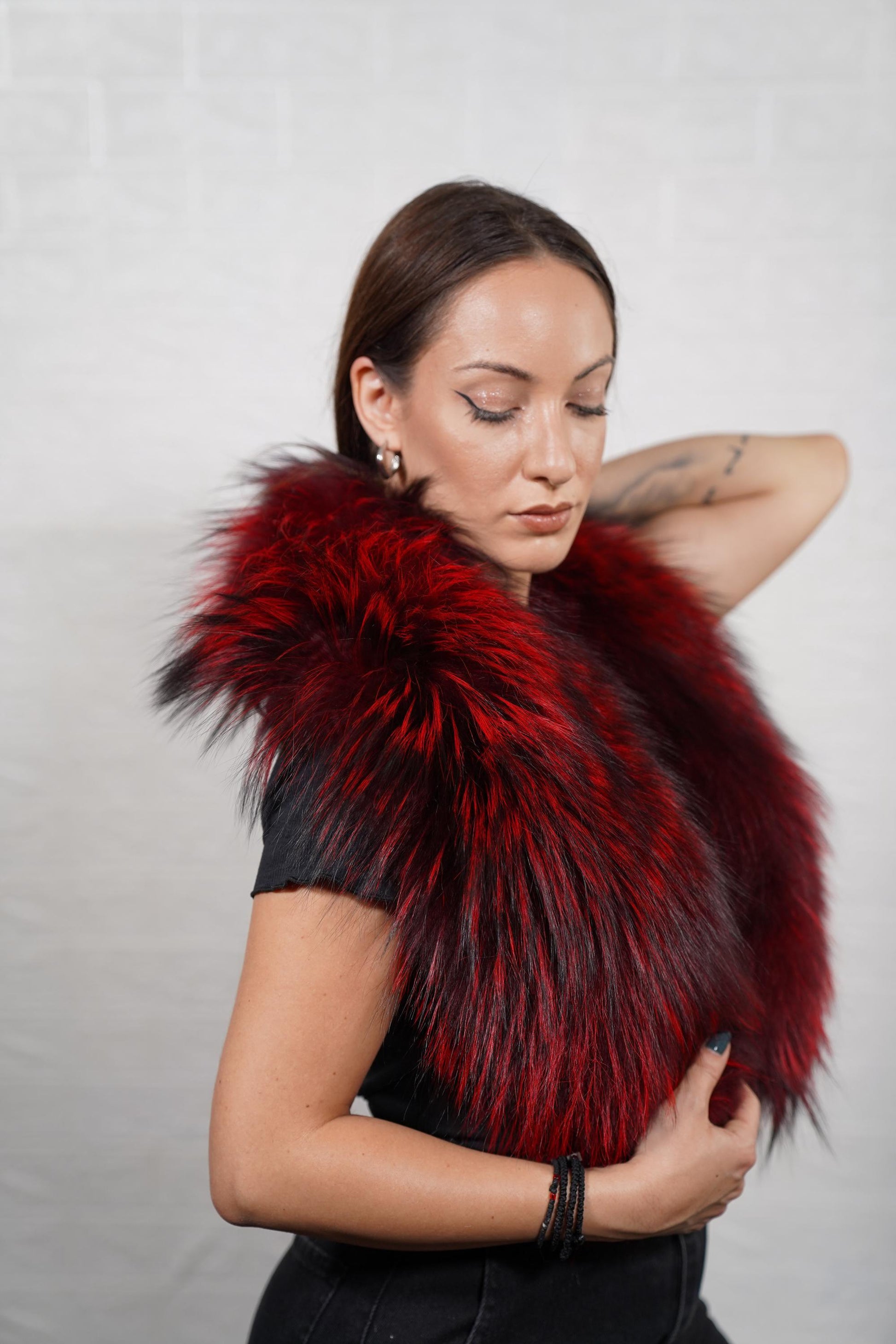 Smooth fox fur collar with dense, long fur