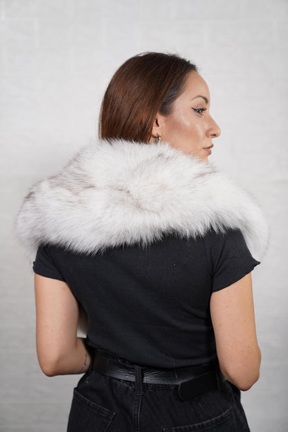 Natural fox fur collar with soft, flowing hair