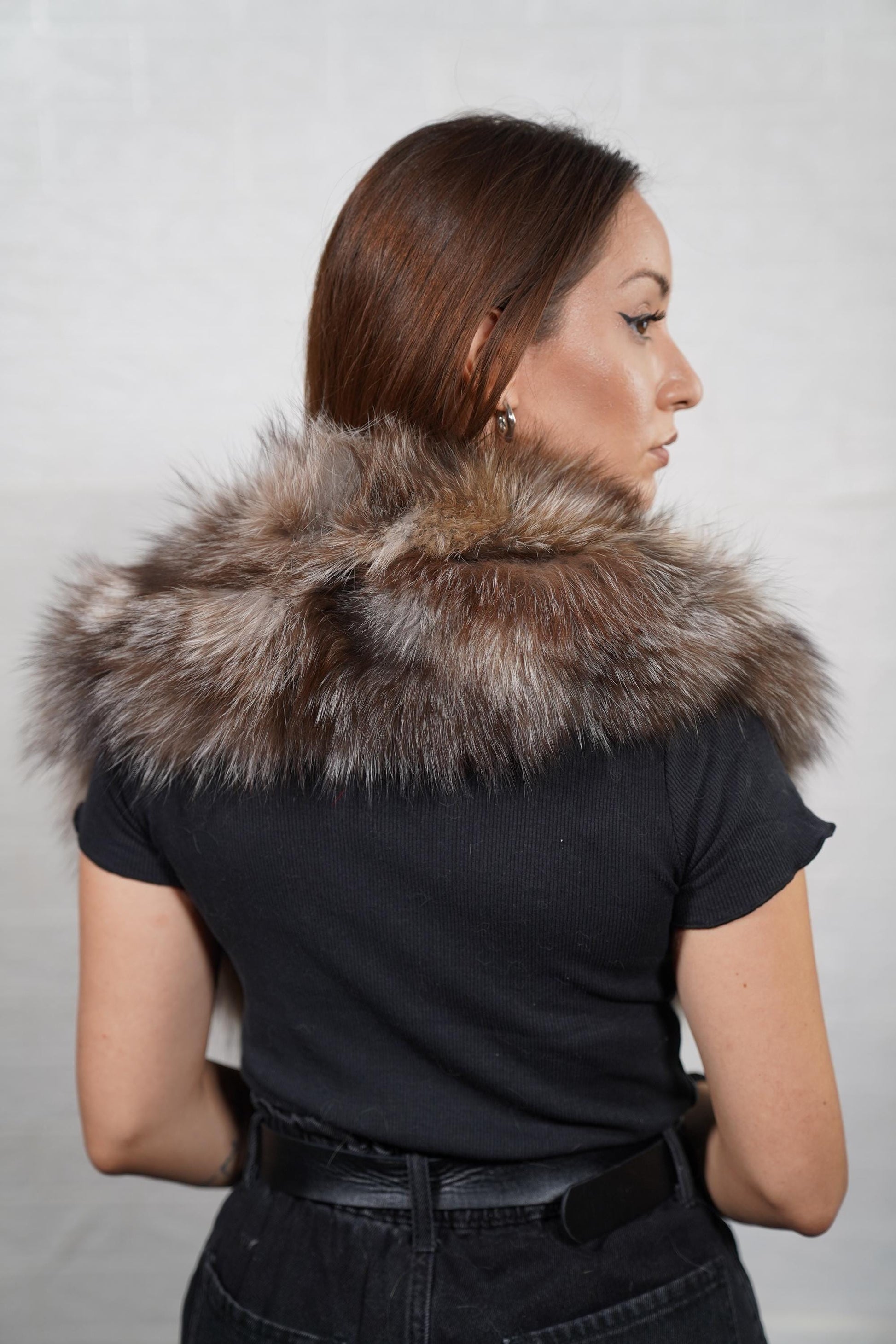 Smooth fox fur collar with dense, long fur