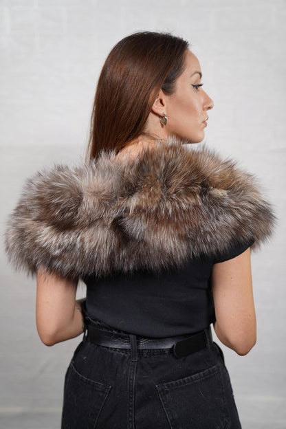 Detachable fox fur collar with full volume