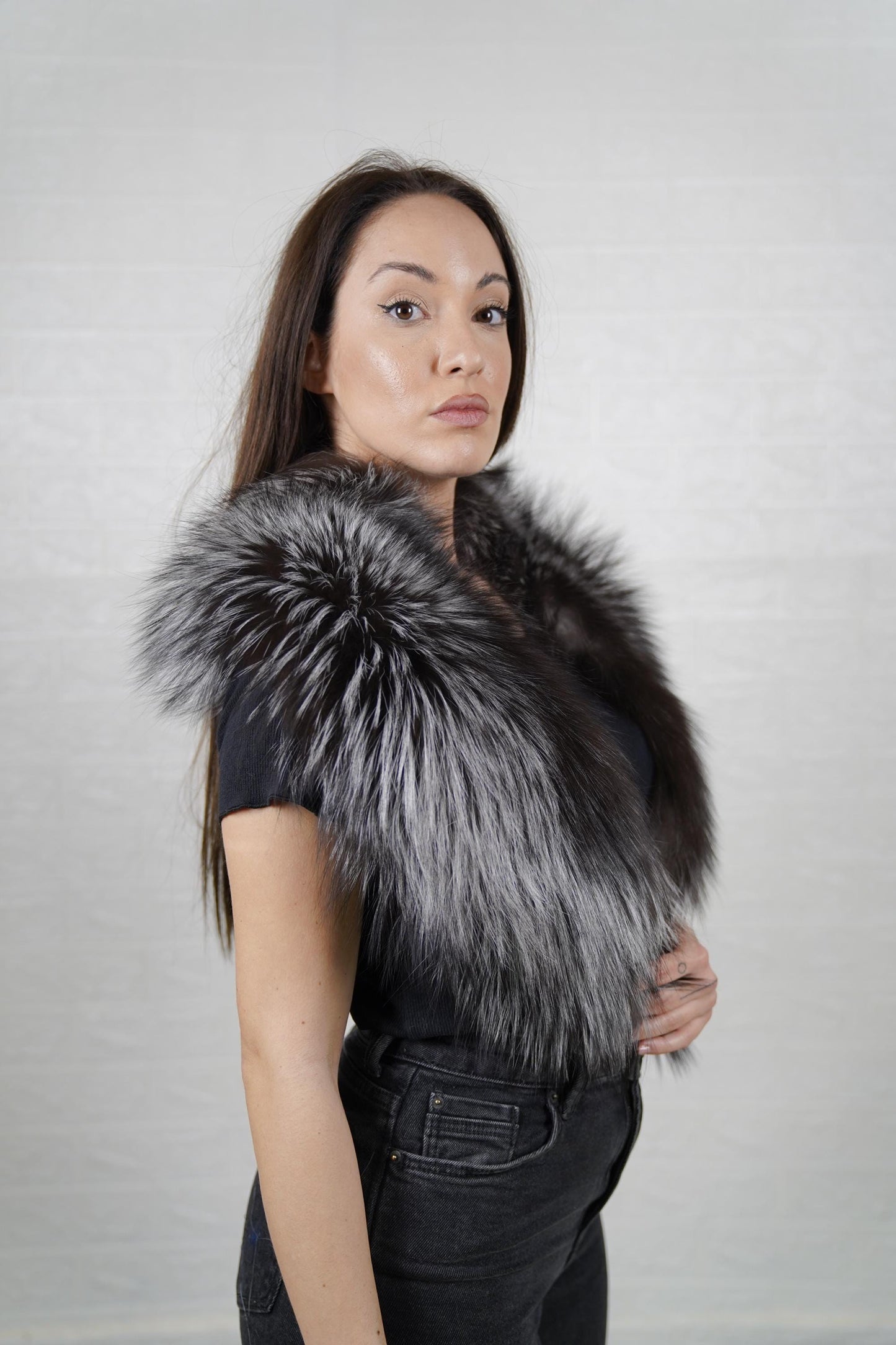 Smooth fox fur collar with dense, long fur