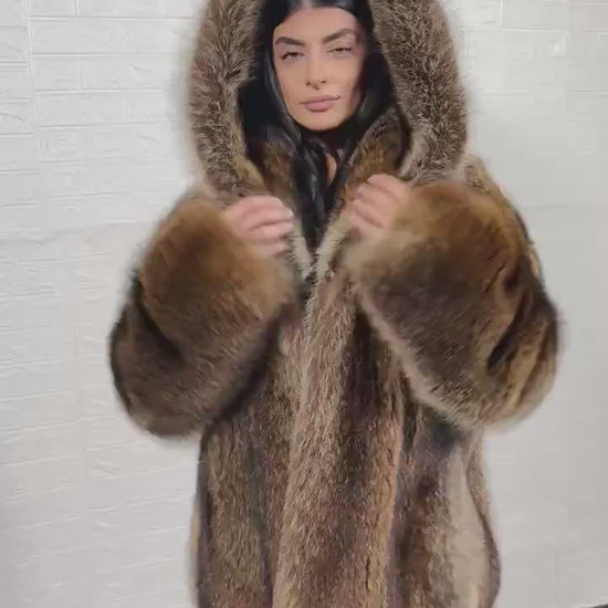 Raccoon fur jacket — natural brown video